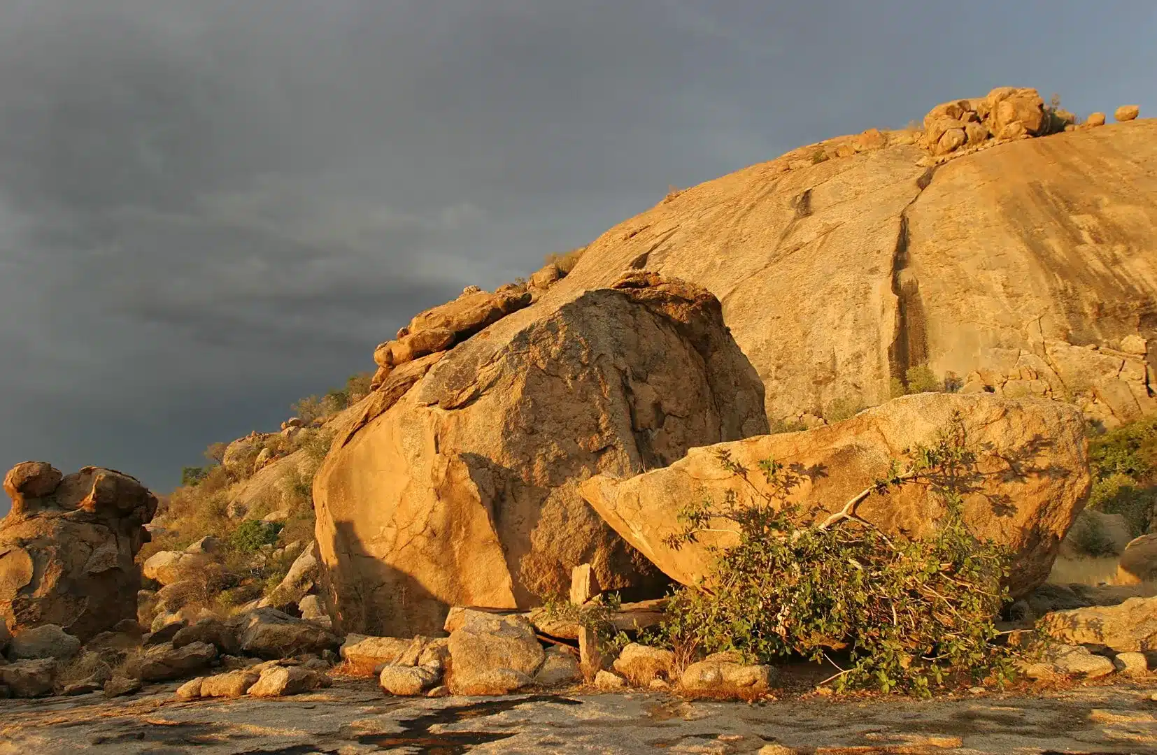 12 Erongo Wilderness Camp