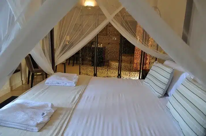 2 Mashariki Palace Hotel