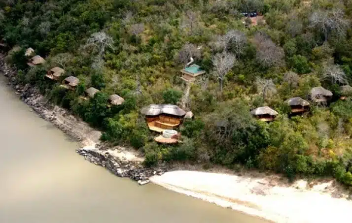 4 Mivumo River Lodge