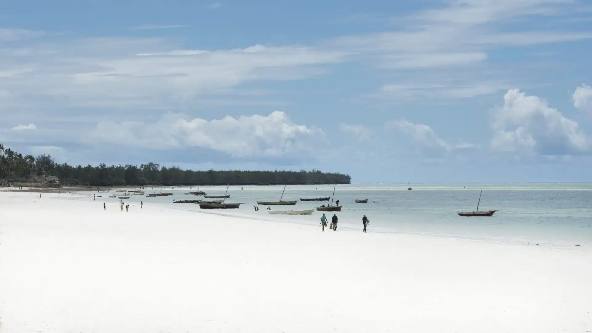 48 Uroa Bay Beach Resort