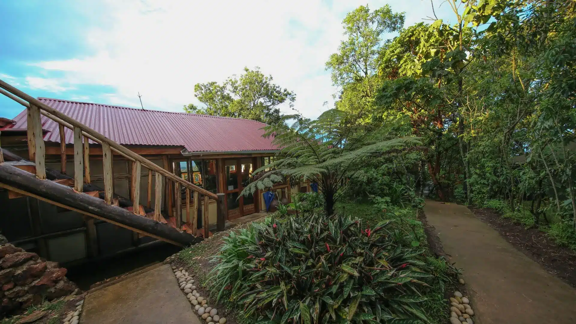 9 Nkuringo Gorilla Lodge