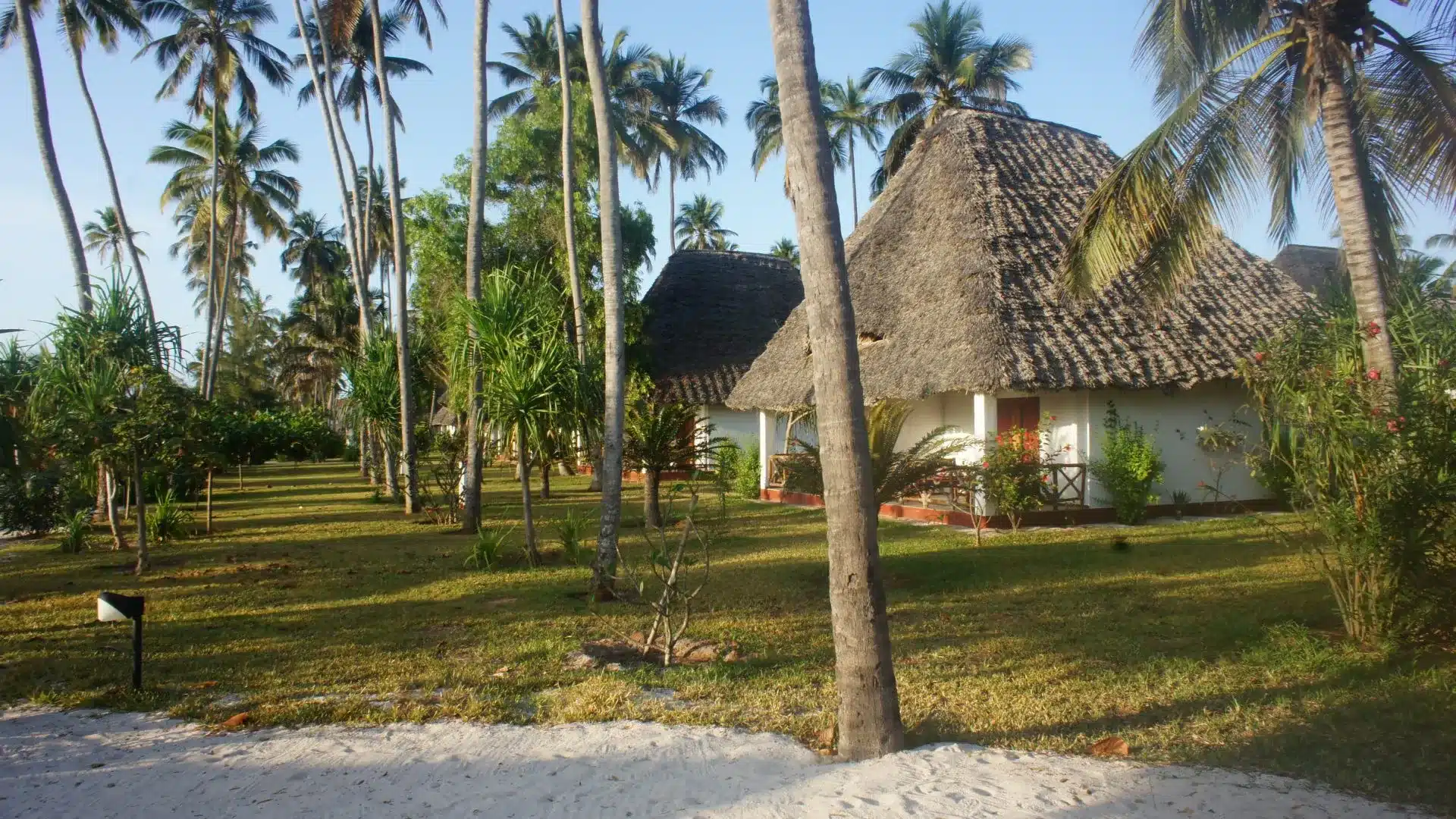 92 Uroa Bay Beach Resort