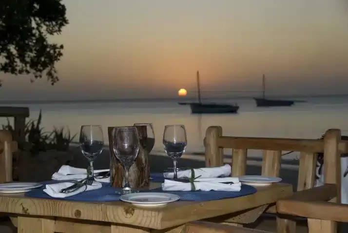 16 Azura Beach Lodge
