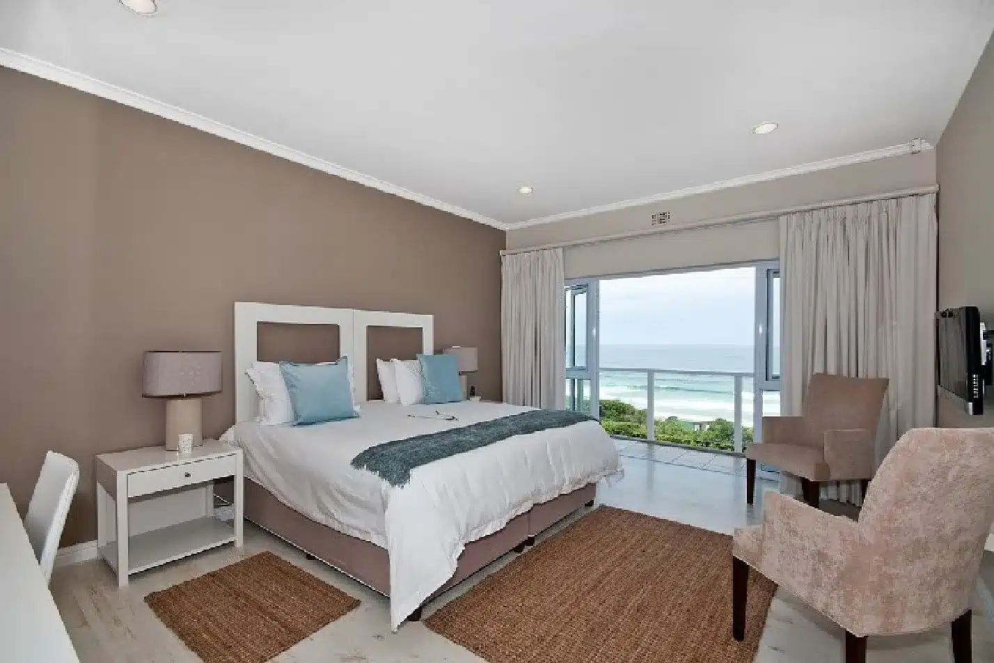 4 The Robberg House
