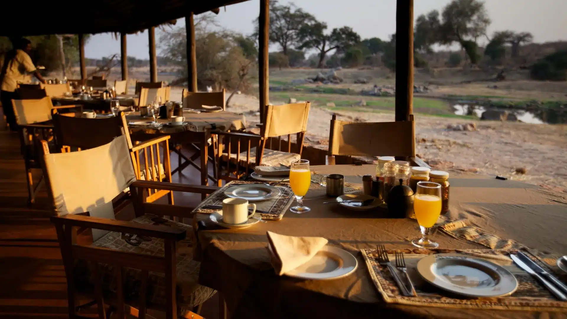 20 Ruaha River Lodge