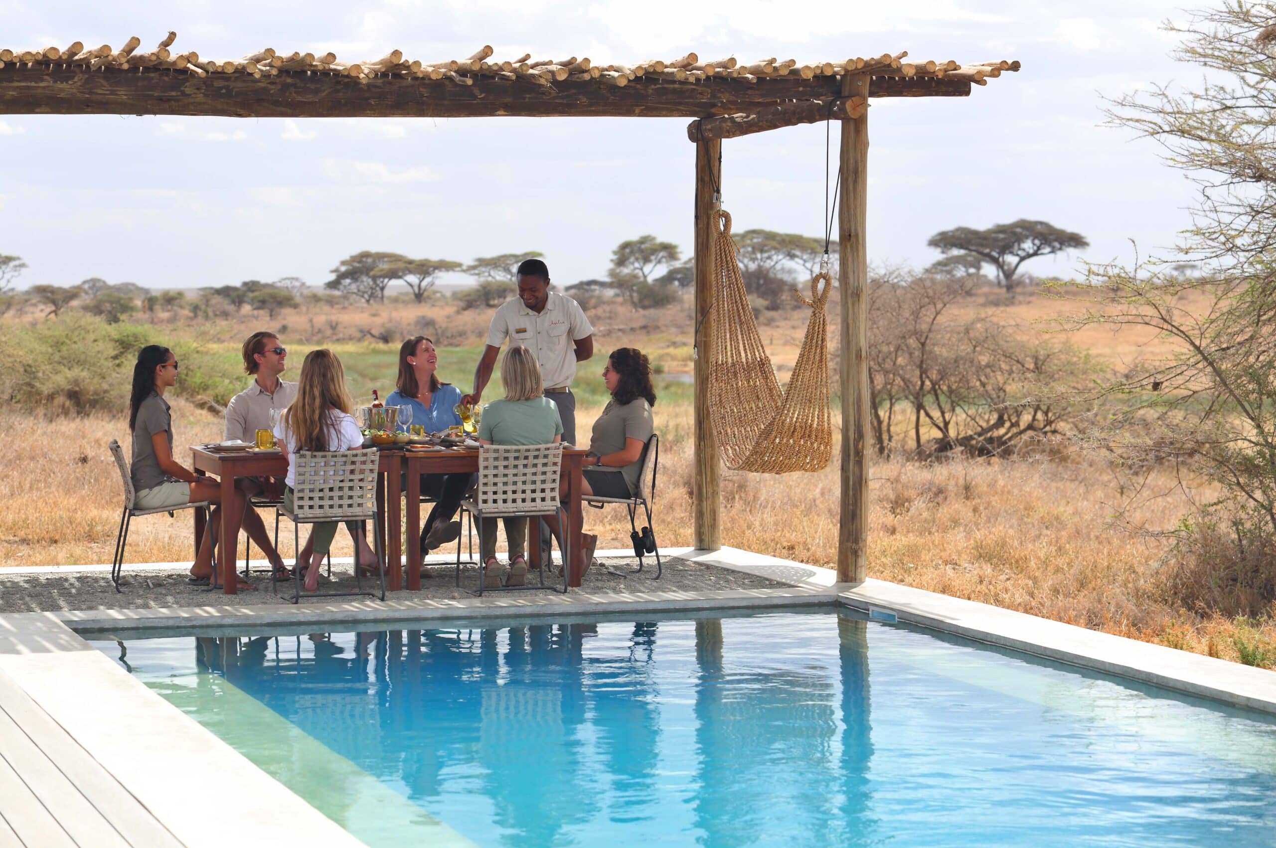 Namiri Plains - Pool lunch private dining