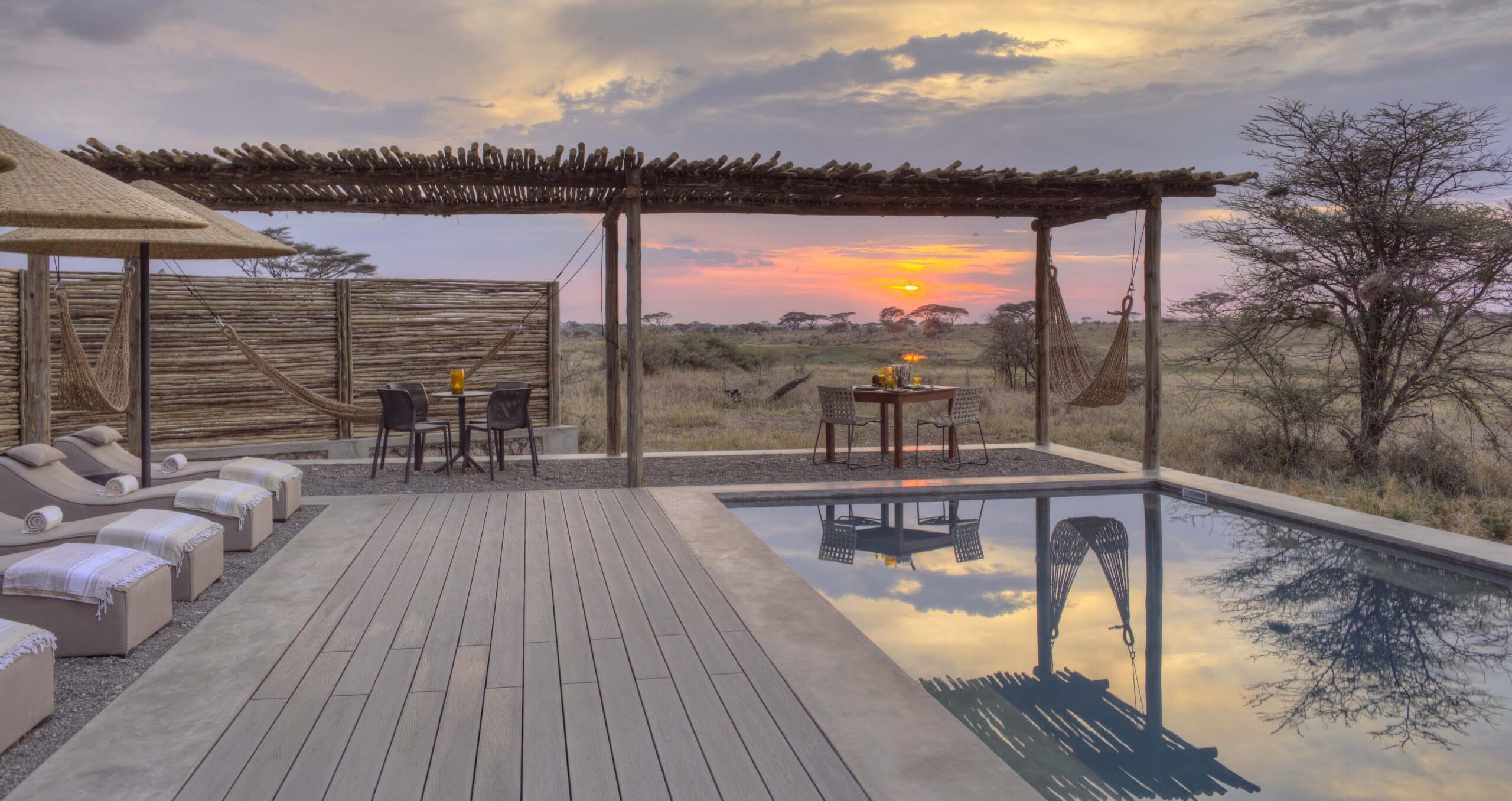 Namiri Plains - Pool private dining