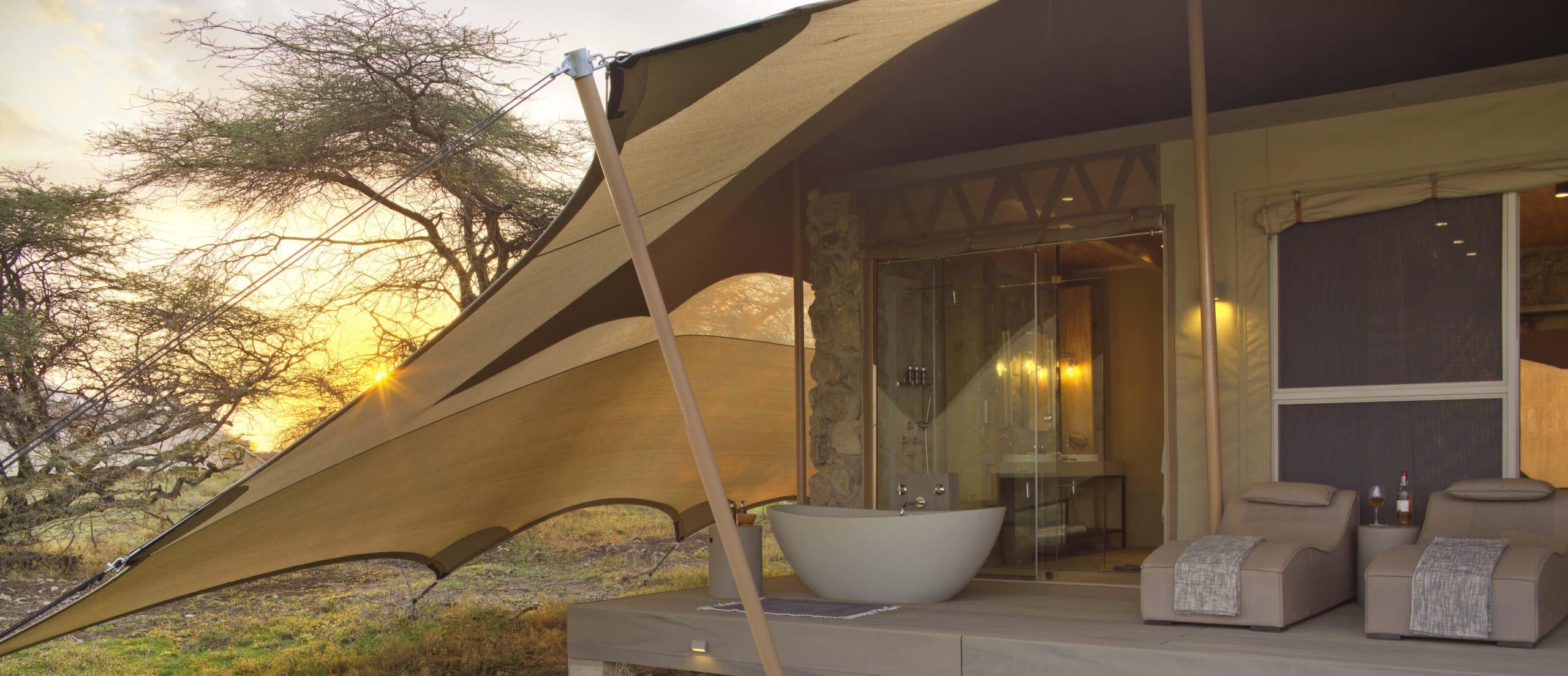 Namiri Plains - Tent deck showing bathroom detail