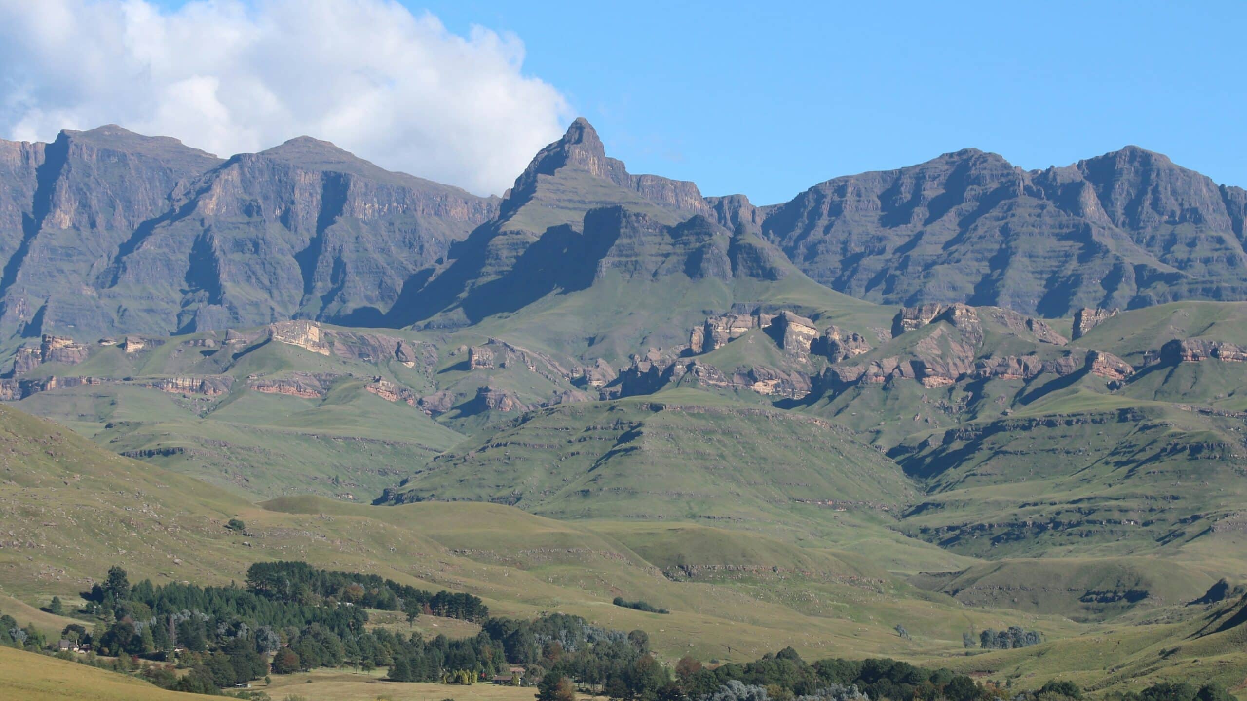 drakensberg mountains landscape