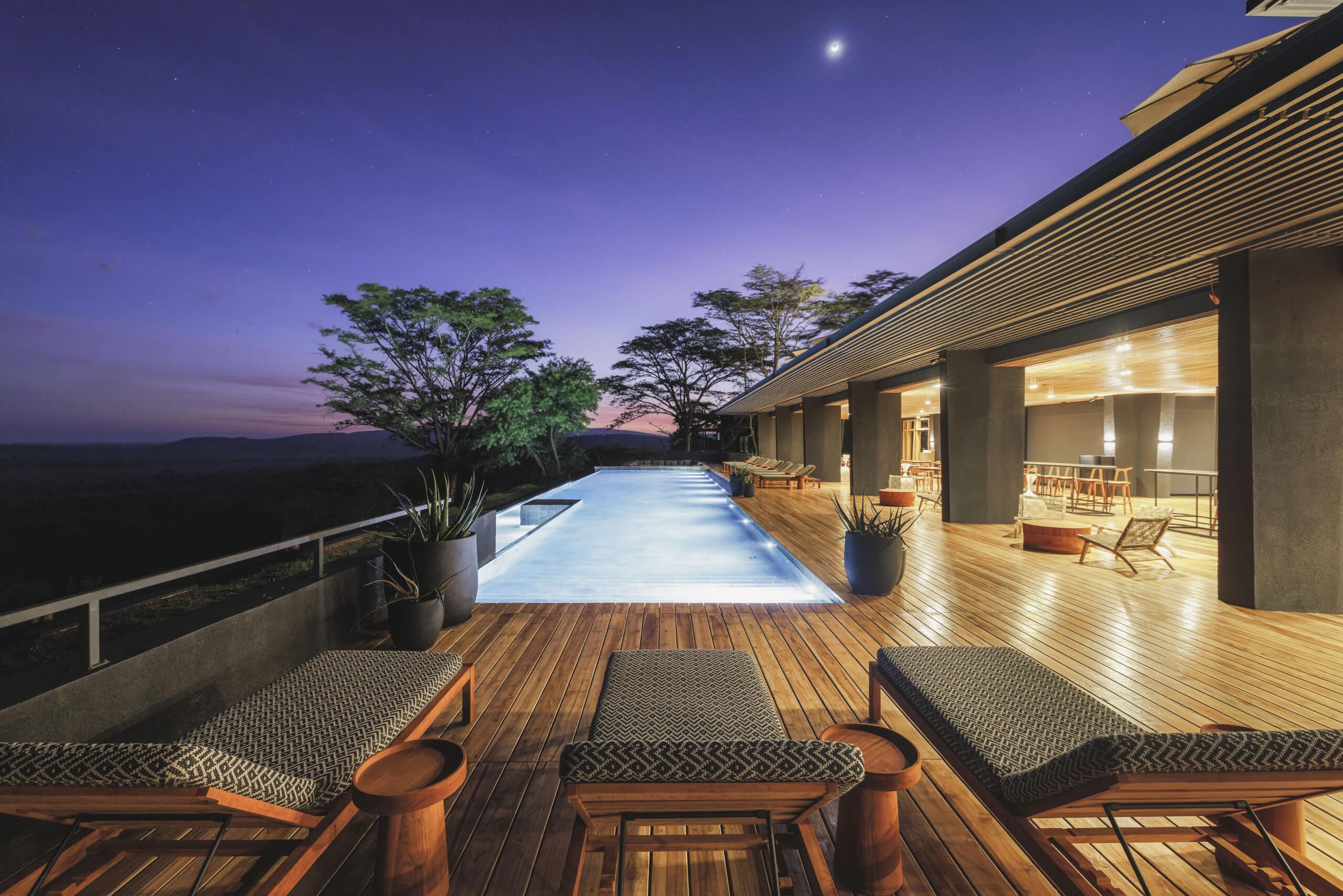 SunrisePoolStraightAngle